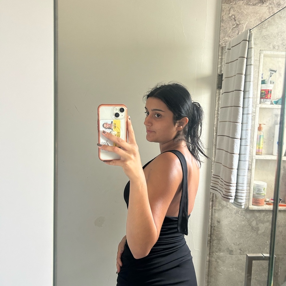 Long black dress - Picture 2 of 3